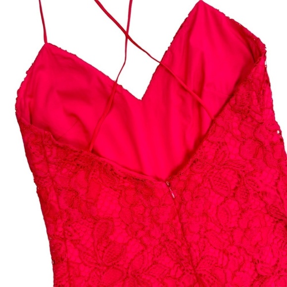 NWT X by NBD Revolve red lace Iris mini dress straps open X back v-neck sz4 - Picture 7 of 15